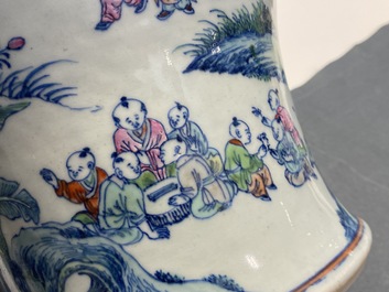 Un vase en porcelaine de Chine doucai &agrave; d&eacute;cor des '100 gar&ccedil;ons', Yongzheng/Qianlong